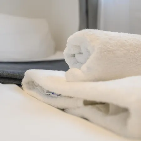Luxury 3-bed, 3-bath Penthouse - Leeds Centre - Underground Parking * ليدز
